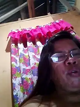 Snapshot of Huge_mama69 chatting on 22, 12, 2025 Huge mama69 online show from 22, 12, 2025