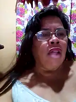 Snapshot of Huge_mama69 chatting on 16, 1, 2026 Huge mama69 online show from 16, 1, 2026