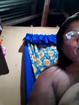 Snapshot of Huge_mama69 chatting on 25, 2, 2026 Huge mama69 online show from 25, 2, 2026