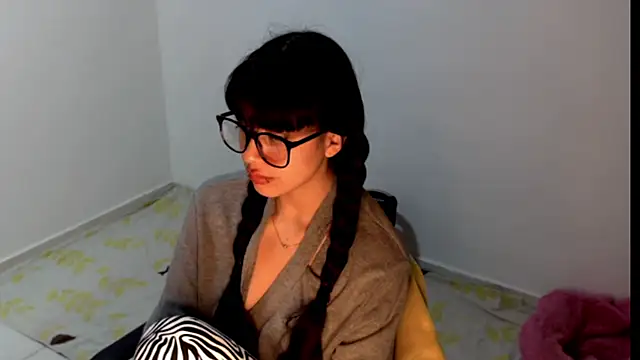 meganmiauu online show from 25, 5, 2026