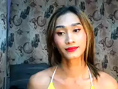 Snapshot of youarea_dreamer chatting on 16, 12, 2025 youarea dreamer online show from 16, 12, 2025