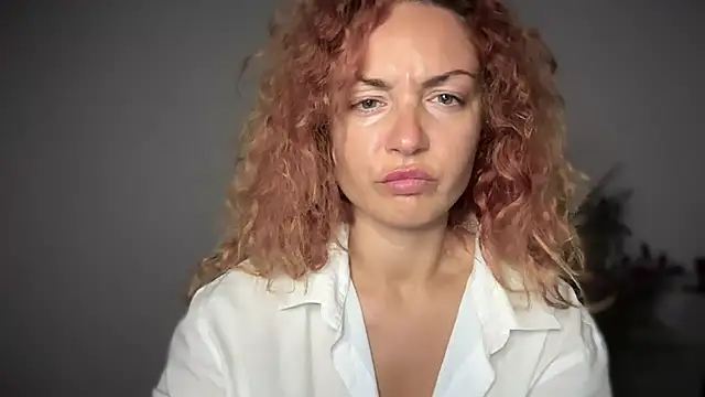 Snapshot of Reddgiirl chatting on 7, 10, 2025 Reddgiirl online show from 7, 10, 2025