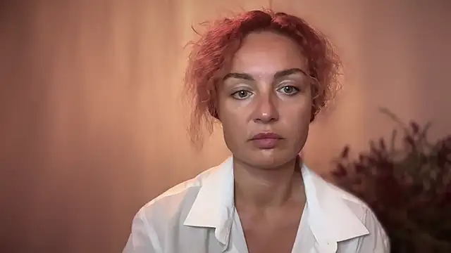 Snapshot of Reddgiirl chatting on 18, 10, 2025 Reddgiirl online show from 18, 10, 2025