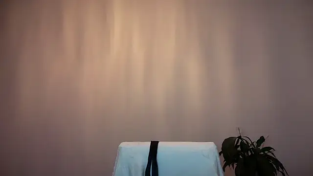 Snapshot of Reddgiirl chatting on 24, 10, 2025 Reddgiirl online show from 24, 10, 2025