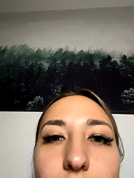 Snapshot of Celine_charme chatting on 8, 10, 2025 Celine charme online show from 8, 10, 2025