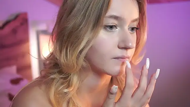 Nerissa xo online show from 23, 10, 2025