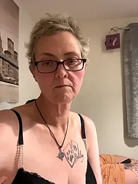 Curvy-Jinx online show from 29, 11, 2025