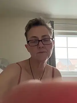 Curvy-Jinx online show from 3, 2, 2026