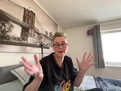 Curvy-Jinx online show from 25, 3, 2026