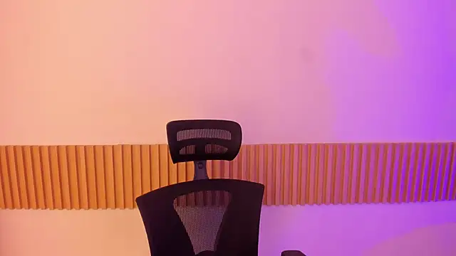 OliviaSweett online show from 6, 10, 2025