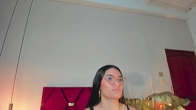 LunaAspen  online show from 11, 11, 2025