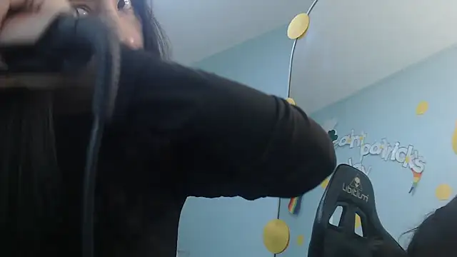 victoria hernandez t  online show from 17, 3, 2026