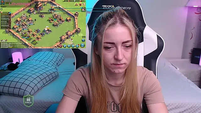 Snapshot of space_danger chatting on 28, 11, 2025 space danger online show from 28, 11, 2025