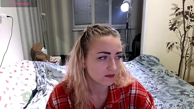 Snapshot of space_danger chatting on 1, 4, 2026 space danger online show from 1, 4, 2026