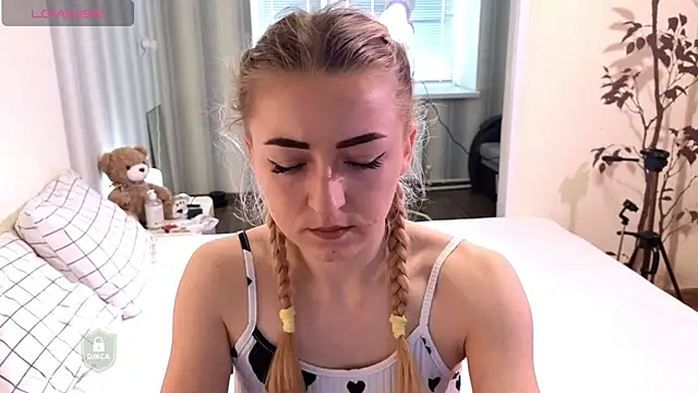 Snapshot of space_danger chatting on 13, 4, 2026 space danger online show from 13, 4, 2026