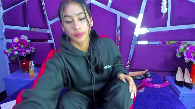 Snapshot of Miaa_Davis_ chatting on 25, 2, 2026 Miaa Davis online show from 25, 2, 2026