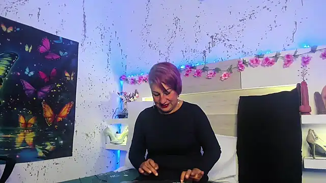 Snapshot of JaddeWalker chatting on 4, 4, 2026 JaddeWalker online show from 4, 4, 2026