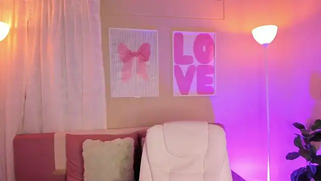 kissme cutie online show from 17, 12, 2025