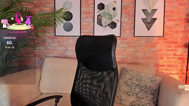 Camila Bustamante online show from 8, 4, 2026