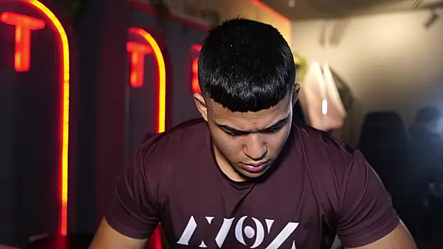 Thiago Valente online show from 18, 4, 2026