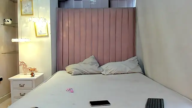 CandySays online show from 3, 10, 2025