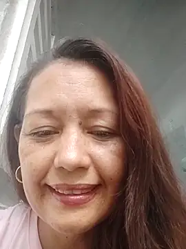 Snapshot of marinita13 chatting on 10, 9, 2025 marinita13 online show from 10, 9, 2025