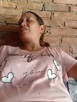 Snapshot of marinita13 chatting on 8, 7, 2026 marinita13 online show from 8, 7, 2026
