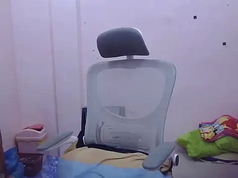 Snapshot of WildPussy4uxx chatting on 16, 11, 2025 WildPussy4uxx online show from 16, 11, 2025