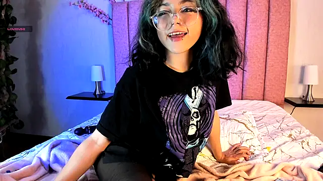 Snapshot of TerumiKitty chatting on 16, 10, 2025 TerumiKitty online show from 16, 10, 2025