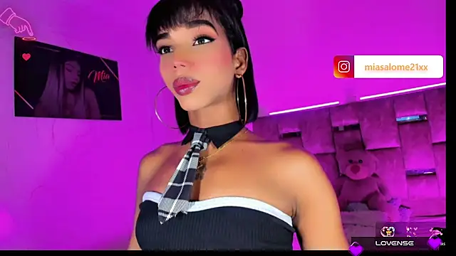 LADY-HOT-SEXY- online show from 6, 1, 2026