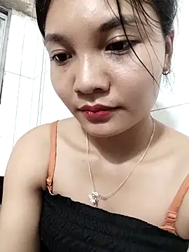 Duyen02 online show from 11, 10, 2025