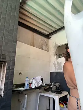 Snapshot of Chloe_Leaozinho chatting on 11, 11, 2025 Chloe Leaozinho online show from 11, 11, 2025