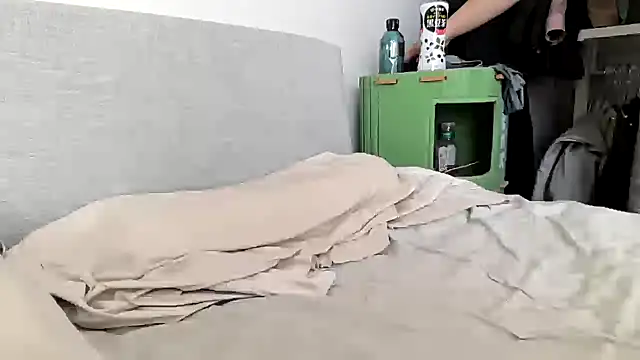 Snapshot of Bytheway0122 chatting on 11, 11, 2025 Bytheway0122 online show from 11, 11, 2025