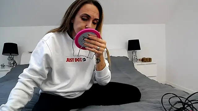 ArabianMalikah online show from 11, 11, 2025