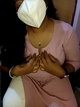 Snapshot of Jessi_25 chatting on 8, 3, 2026 Jessi 25 online show from 8, 3, 2026