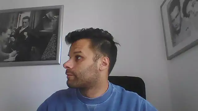 Snapshot of FROCETTO93 chatting on 8, 10, 2025 FROCETTO93 online show from 8, 10, 2025