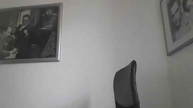 Snapshot of FROCETTO93 chatting on 13, 10, 2025 FROCETTO93 online show from 13, 10, 2025