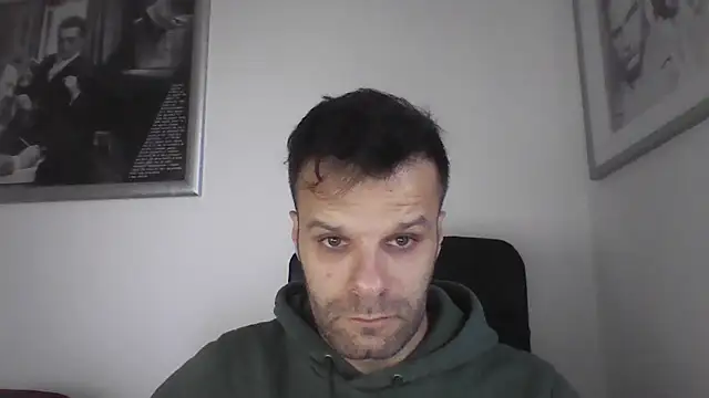 Snapshot of FROCETTO93 chatting on 25, 11, 2025 FROCETTO93 online show from 25, 11, 2025