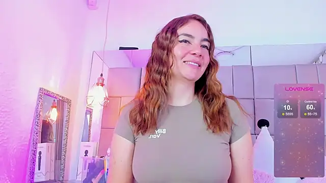 Snapshot of antoneella_jones chatting on 22, 9, 2025 antoneella jones online show from 22, 9, 2025