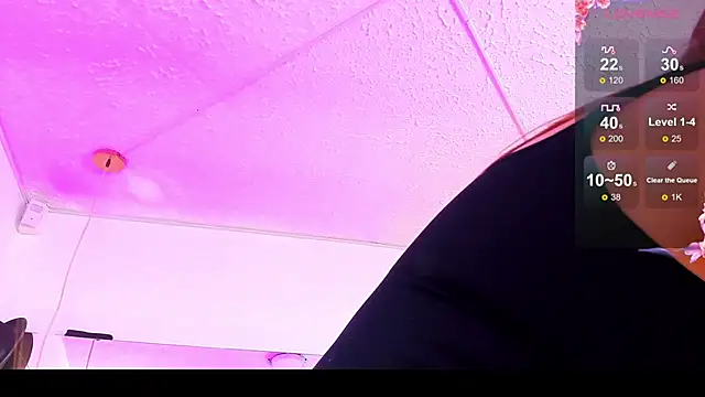 Snapshot of antoneella_jones chatting on 21, 11, 2025 antoneella jones online show from 21, 11, 2025