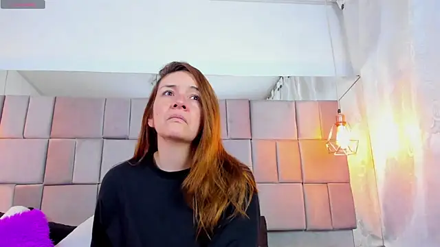 Snapshot of antoneella_jones chatting on 29, 11, 2025 antoneella jones online show from 29, 11, 2025