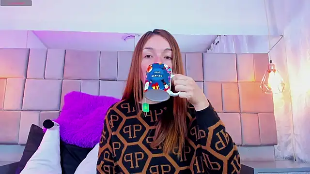 Snapshot of antoneella_jones chatting on 2, 12, 2025 antoneella jones online show from 2, 12, 2025