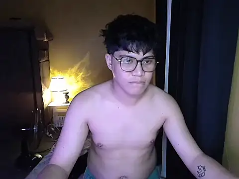 Snapshot of Lowel_Smith chatting on 21, 9, 2025 Lowel Smith online show from 21, 9, 2025