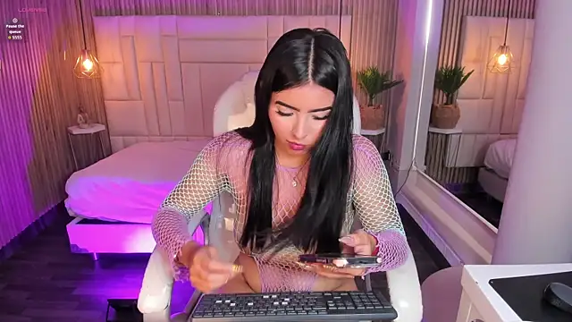 LovelyEyesx online show from 5, 2, 2026