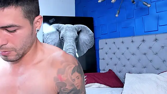 Snapshot of andres-clark92 chatting on 13, 9, 2025 andres-clark92 online show from 13, 9, 2025