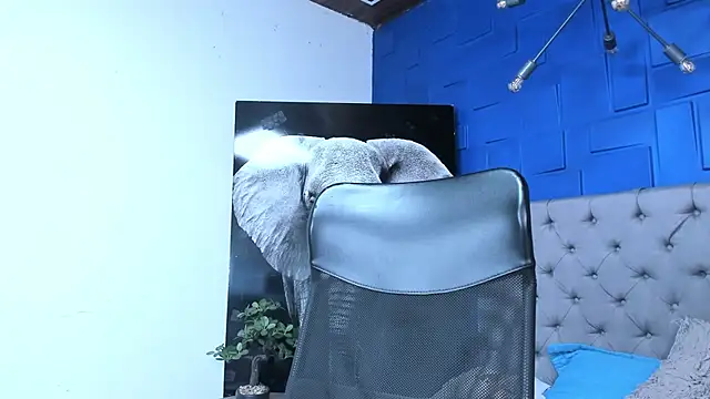 Snapshot of andres-clark92 chatting on 19, 10, 2025 andres-clark92 online show from 19, 10, 2025