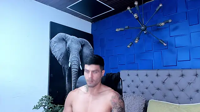 Snapshot of andres-clark92 chatting on 24, 10, 2025 andres-clark92 online show from 24, 10, 2025