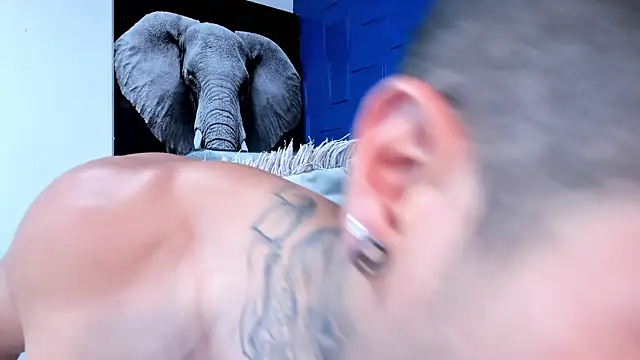 Snapshot of andres-clark92 chatting on 4, 11, 2025 andres-clark92 online show from 4, 11, 2025