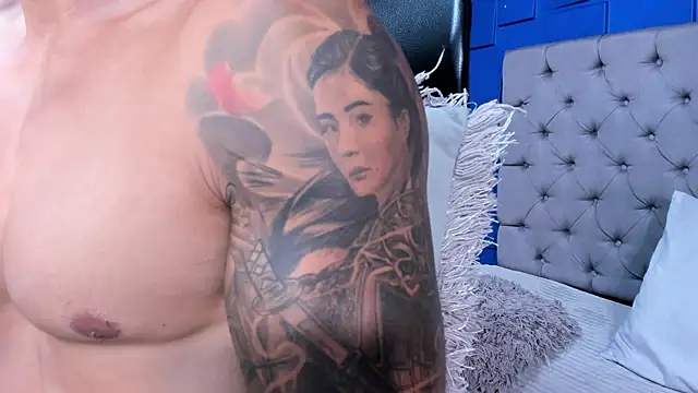 Snapshot of andres-clark92 chatting on 15, 11, 2025 andres-clark92 online show from 15, 11, 2025