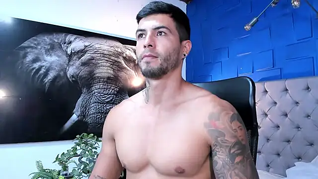 Snapshot of andres-clark92 chatting on 20, 11, 2025 andres-clark92 online show from 20, 11, 2025